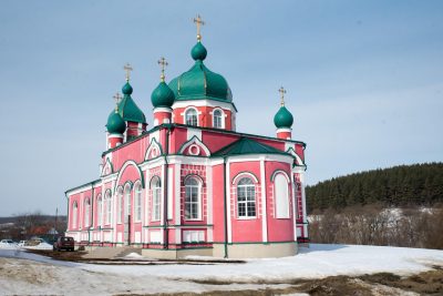 Митрополит Серафим совершил Литургию Преждеосвященных Даров в Казанском храме села Блиновка