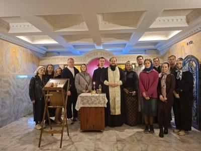 Молодежное Соборование состоялось в нижнем храме Троицкого женского монастыря