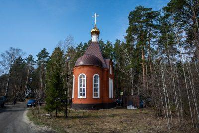 В день престольного праздника митрополит Серафим совершил литургию в храме во имя святого Лазаря Четверодневного в Заречном