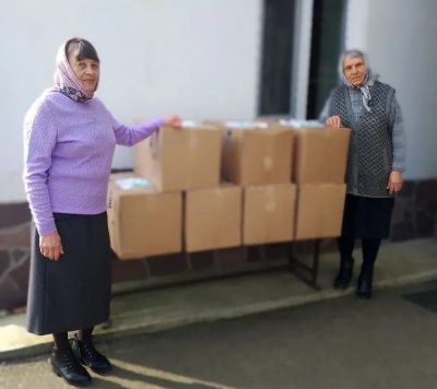 Прихожане Никольского храма села Чаадаевка отправили гуманитарную помощь в зону СВО