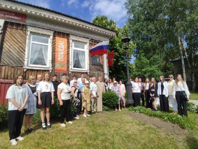 Священник Роман Жирнов принял участие в открытии памятной доски В. О. Ключевского в Городище