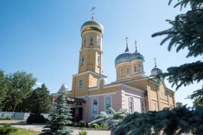 В день памяти прмц. Гермогены (Кадомцевой) митрополит Серафим совершил литургию в Нижнеломовском Успенском женском монастыре
