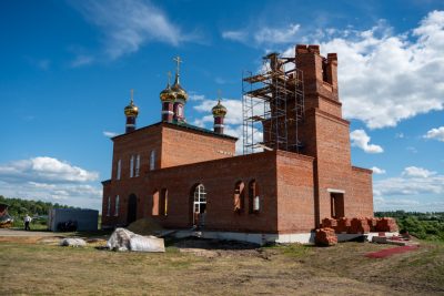В 140-ю годовщину преставления блаженного Иоанна Кочетовского иерархи Пензенской митрополии совершили литургию у мощей святого