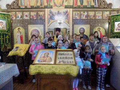 Иерей Михаил Земцов встретился с воспитанниками пришкольного лагеря