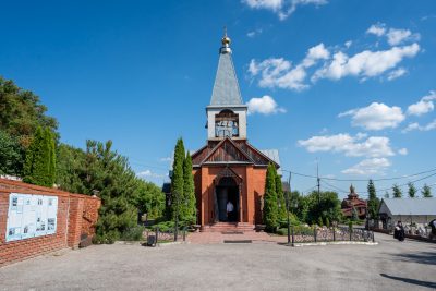 В канун престольного праздника митрополит Серафим совершил всенощное бдение в Казанском храме Казанско-Богородицкого мужского монастыря