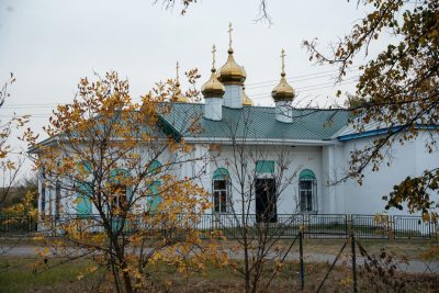 В престольный праздник митрополит Серафим совершил литургию в храме во имя преподобного Сергия Радонежского в селе Головинщино