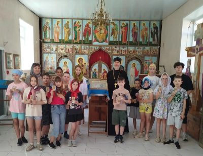 Иерей Димитрий Викулин встретился с воспитанниками пришкольного лагеря