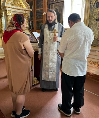 Совершен чин присоединения к Православной Церкви