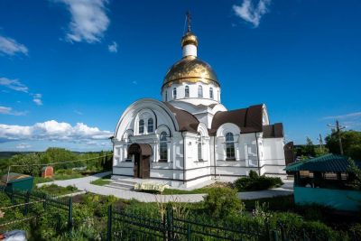 В канун дня памяти Иоанна Оленевского митрополит Серафим совершил малую вечерню с акафистом святому