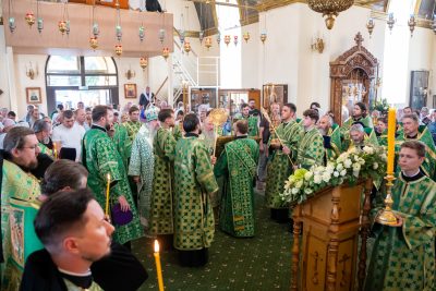 Митрополит Серафим и епископ Митрофан совершили всенощное бдение в Сергиевской церкви села Соловцовка