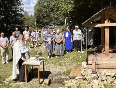 В селе Архангельском совершен водосвятный молебен у источника в честь святого пророка Божия Илии