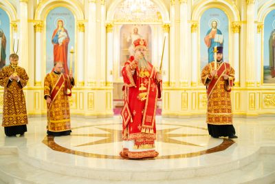 В канун Усекновения главы Иоанна Предтечи митрополит Серафим совершил всенощное бдение в Спасском кафедральном соборе