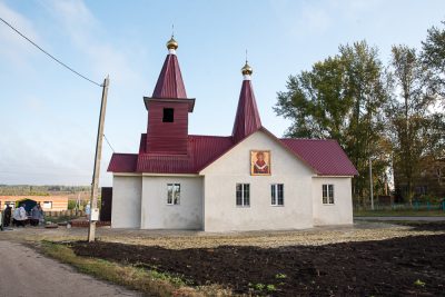 В Неделю 18-ю по Пятидесятнице митрополит Серафим совершил литургию в Иоанно-Предтеченском храме в селе Блохино
