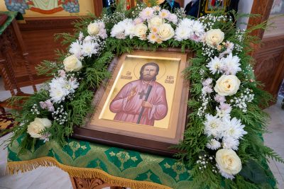 В день памяти блаженного Иоанна Кочетовского митрополит Серафим возглавил литургию в селе Кочетовка