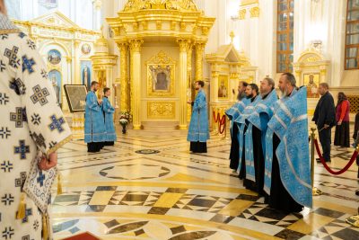 Митрополит Серафим совершил вечерню с акафистом Казанской-Пензенской иконе Божией Матери